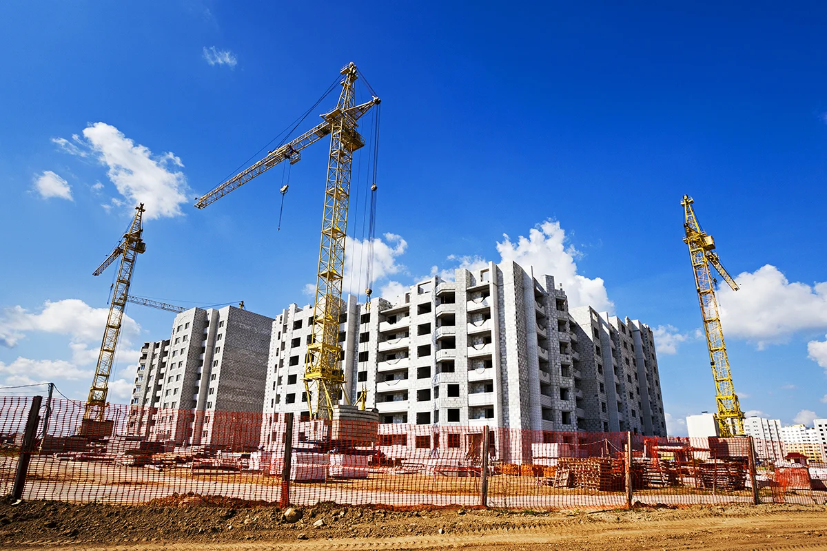 Beratung während des Hausbaus, um Schäden zu vermeiden